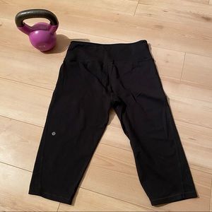 Lululemon crops